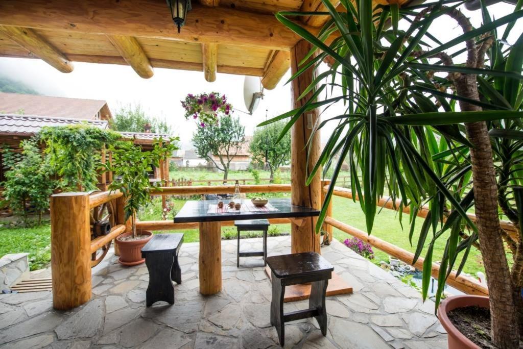 The Lodge Moieciu de Jos Exterior photo